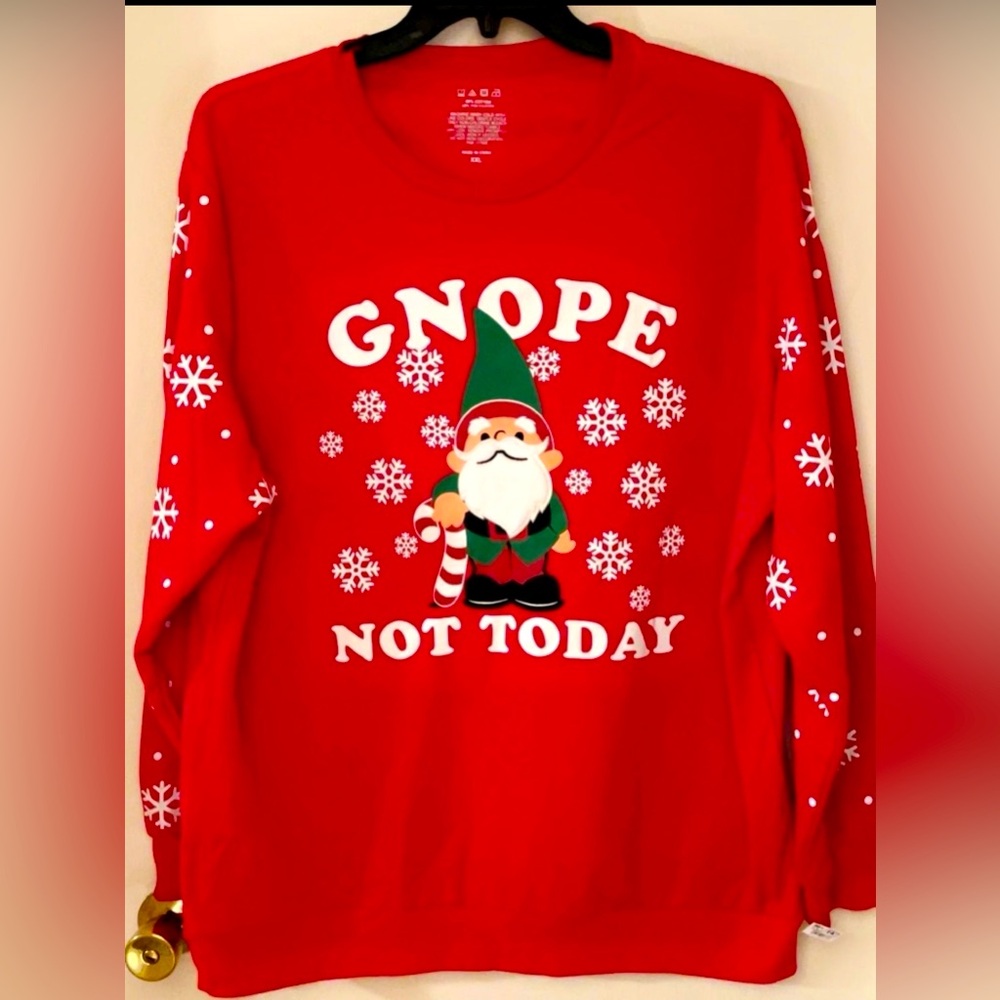 NEW CHRISTMAS GNOME SWEATSHIRT